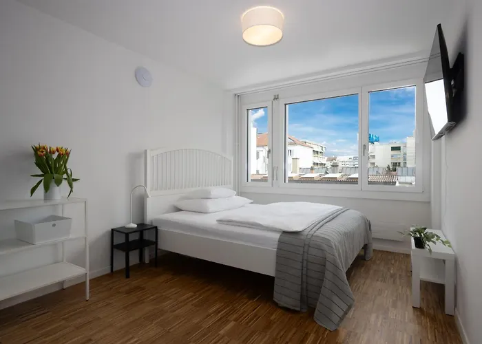 Apartments Zuerich - Business Studio Albisriederplatz